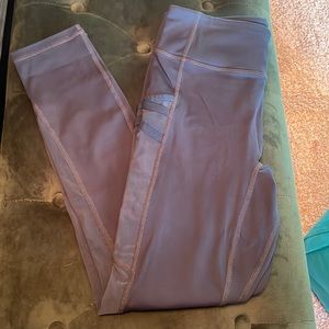 Never Worn Fabletics Size Small Leggings 3/4 Length